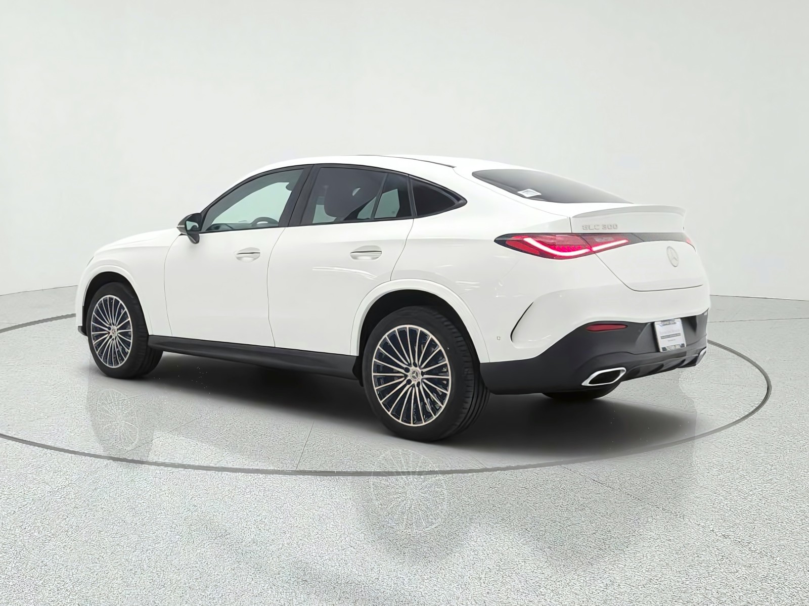 New 2027 Polar White Mercedes-Benz GLC 300 4MATIC® Coupe image 7
