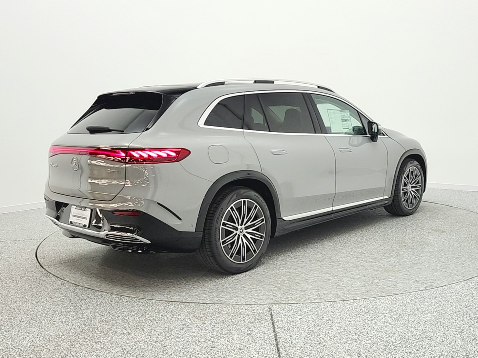 New 2026 MANUFAKTUR Alpine Grey Mercedes-Benz EQS 550 image 5