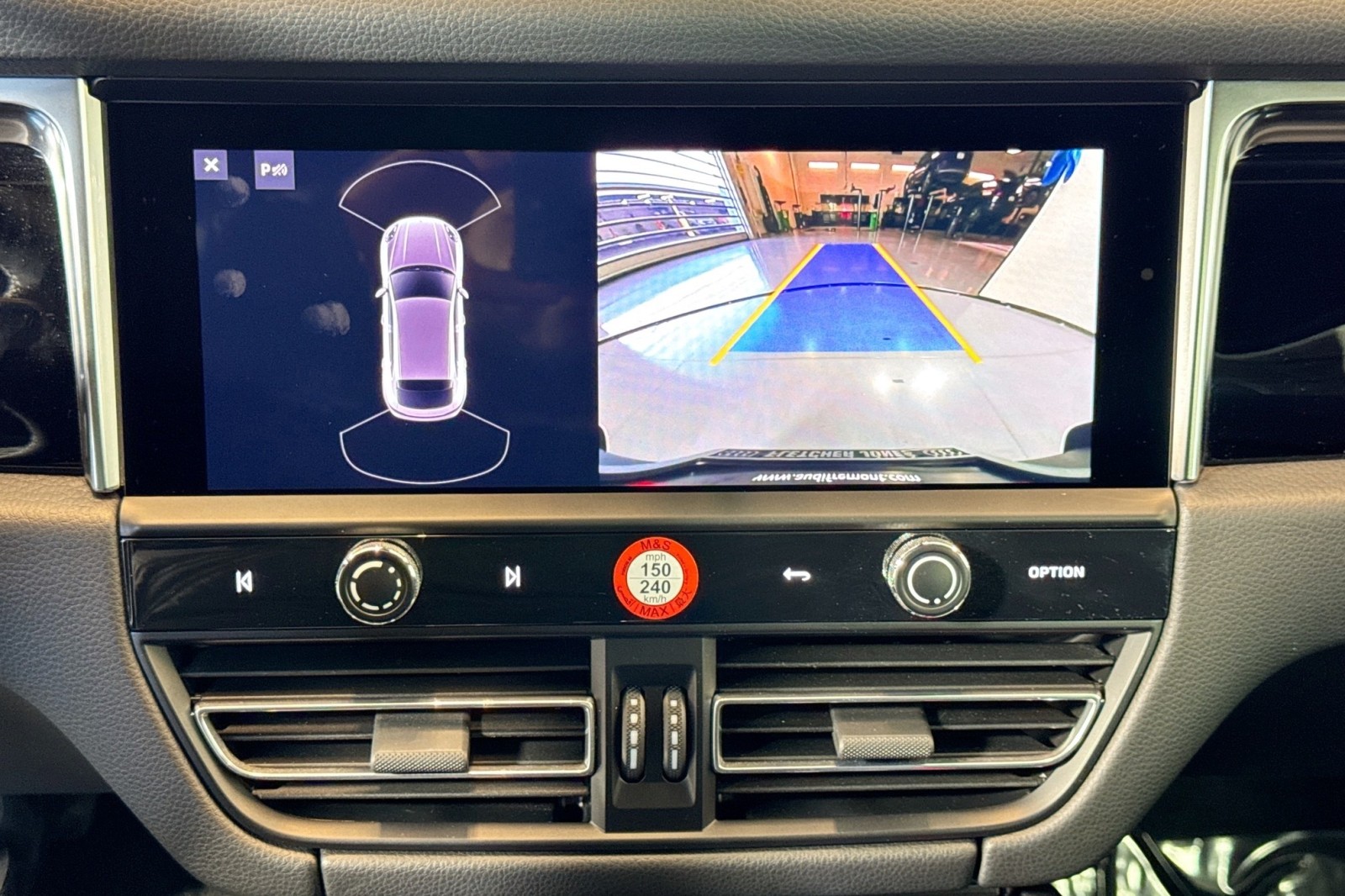 Used 2024 White Porsche T image 13