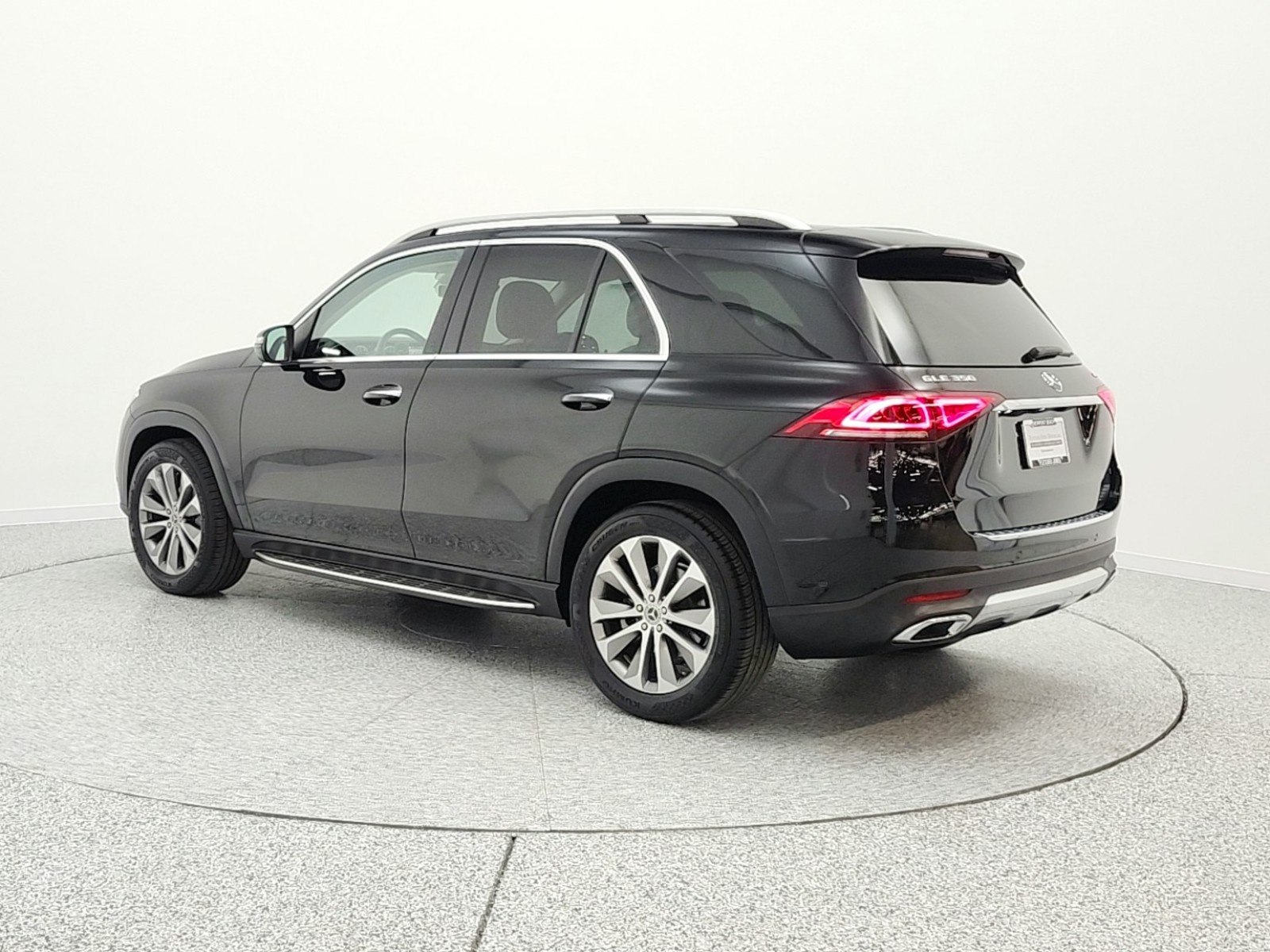 Used 2020 Black Mercedes-Benz GLE 350 4MATIC® SUV image 7