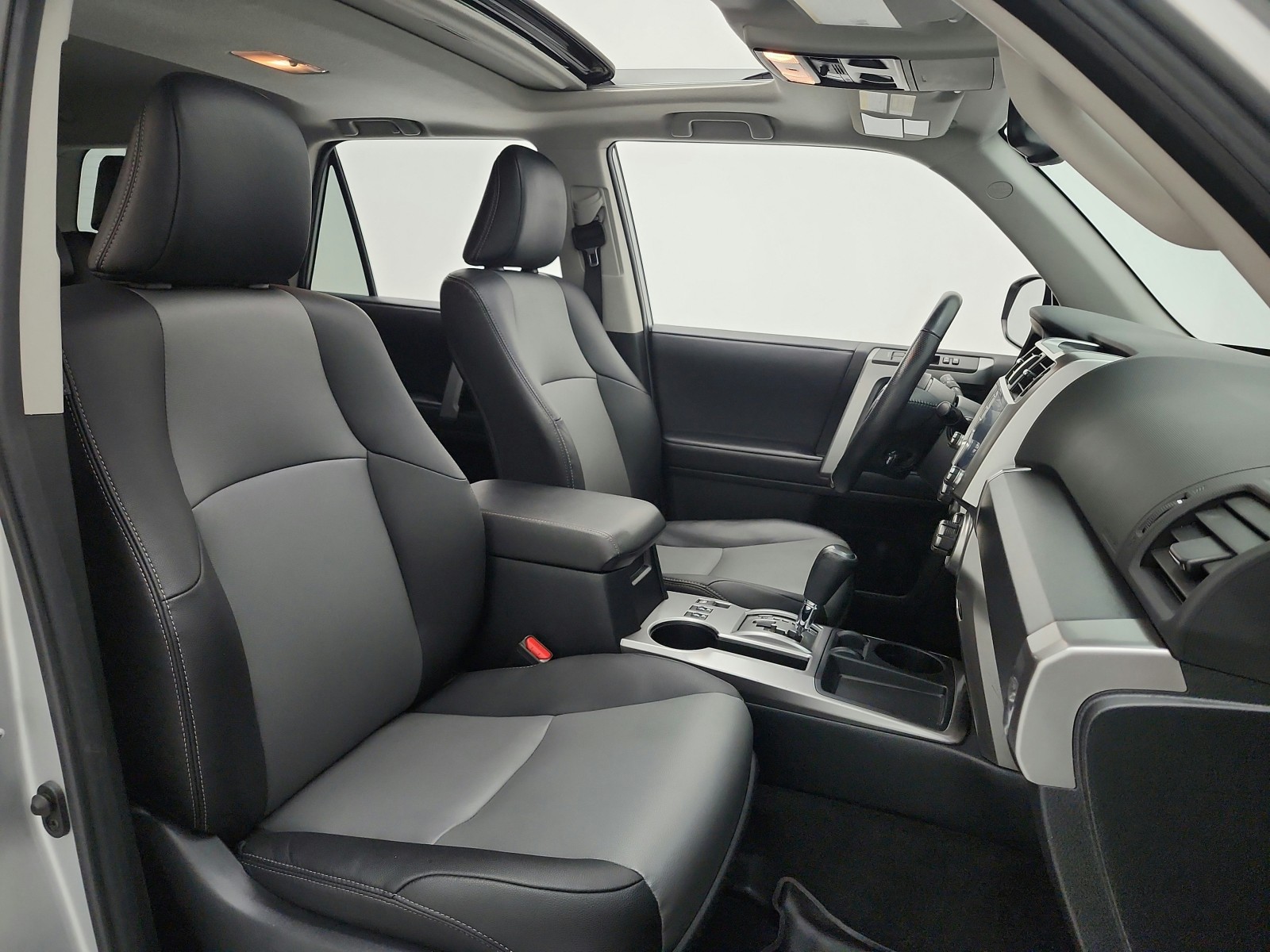 Used 2023 Classic Silver Metallic Toyota SR5 Premium 2WD (Natl) image 19