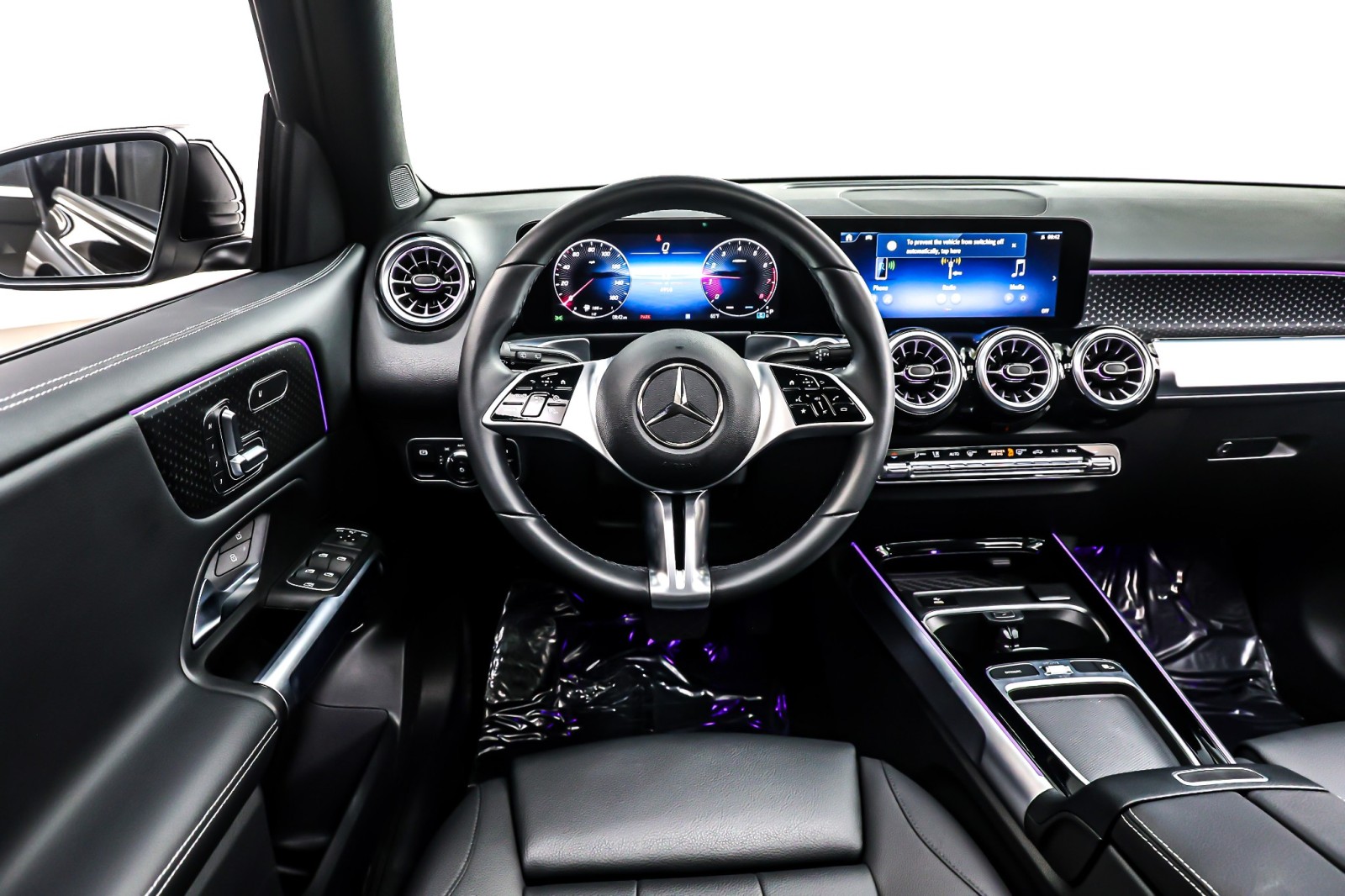 Certified Used 2025 Night Black Mercedes-Benz GLB 250 SUV image 6