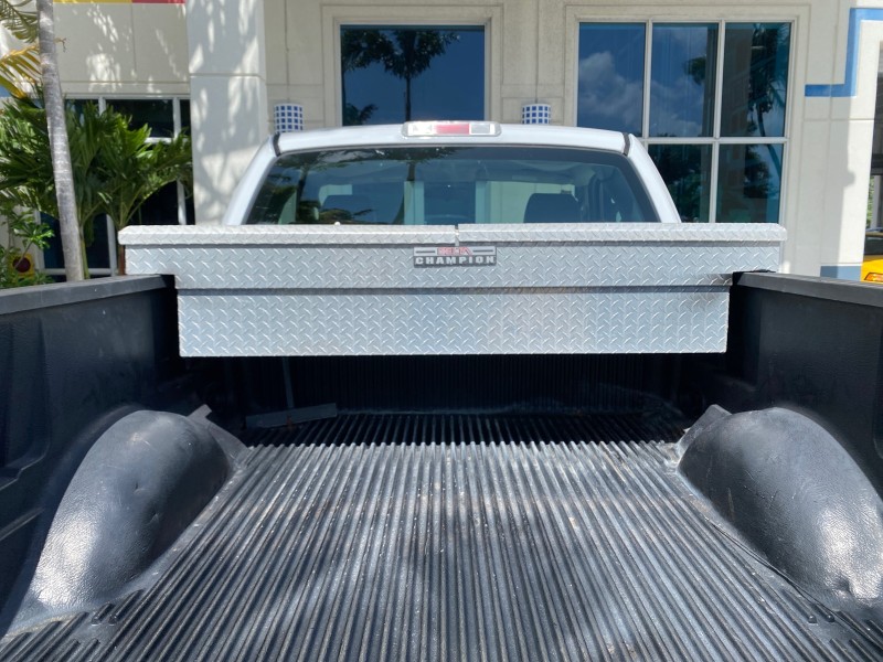 2005 Ford F-150 PU STX LOW MILES 18,931 in , 