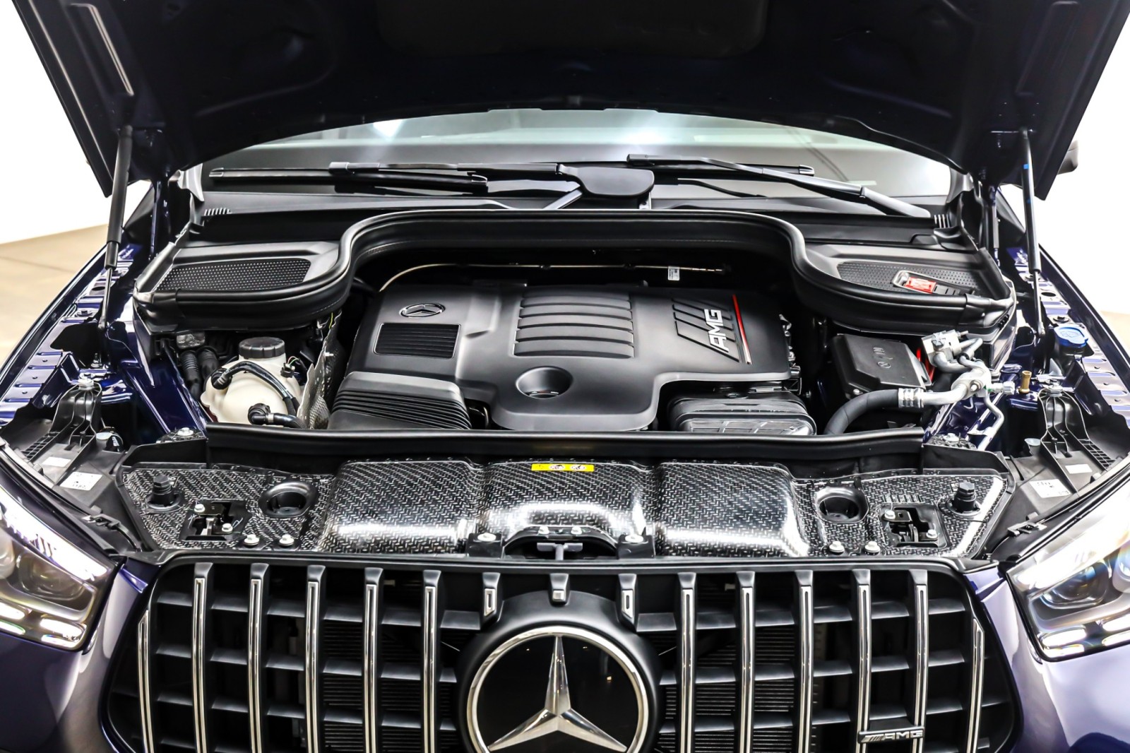 New 2026 MANUFAKTUR Mystic Blue Metallic Mercedes-Benz AMG® GLE 53 4MATIC+ Coupe image 11