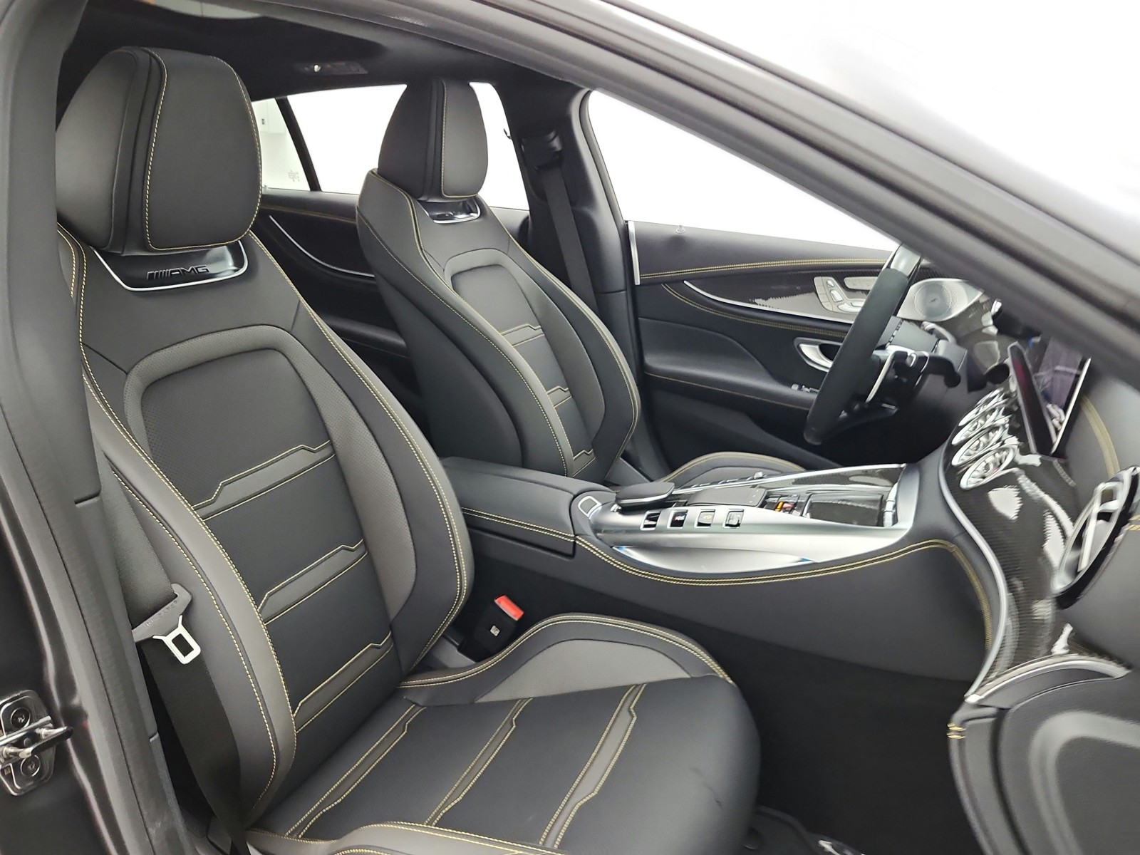 New 2026 MANUFAKTUR Graphite Grey Magno Mercedes-Benz AMG® GT 43 image 16