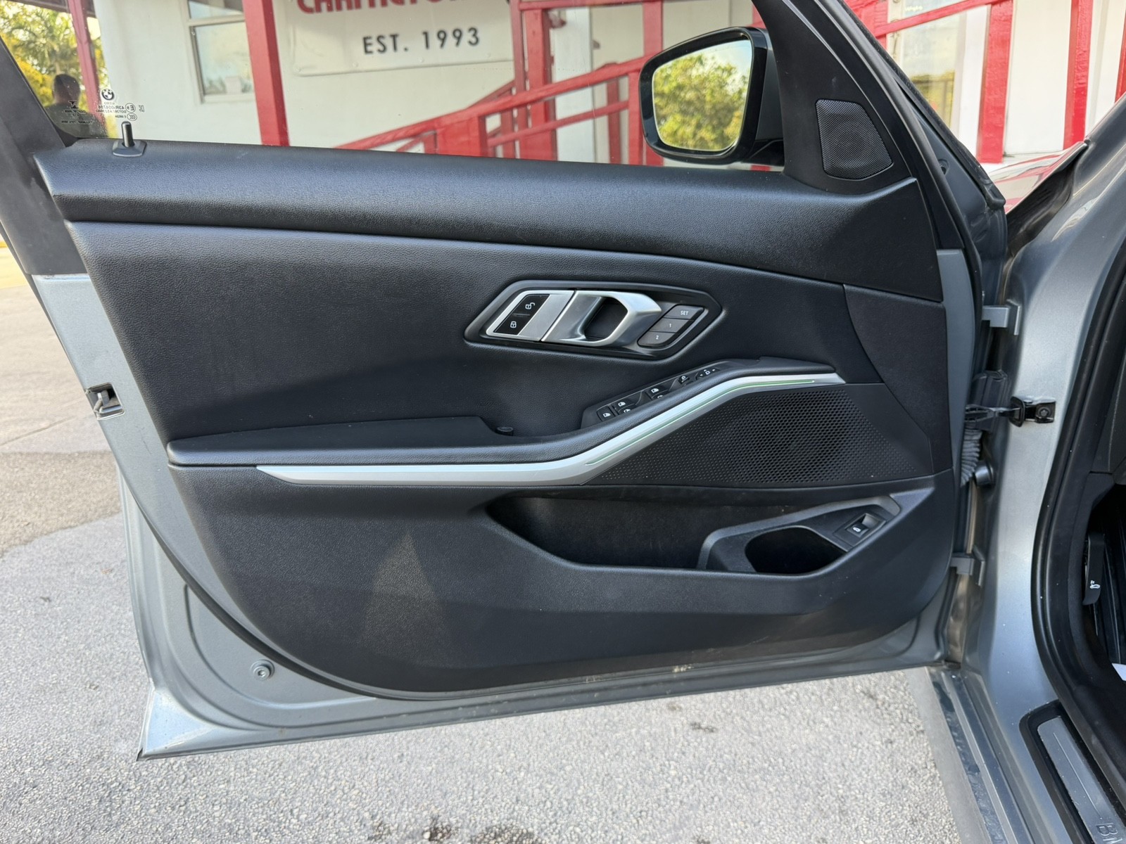 2023 BMW 330i - $21,777