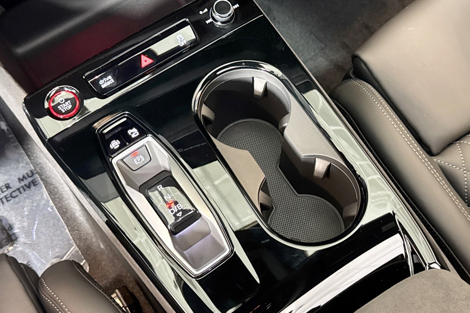 New 2025 Mythos Black Metallic Audi Prestige quattro image 13