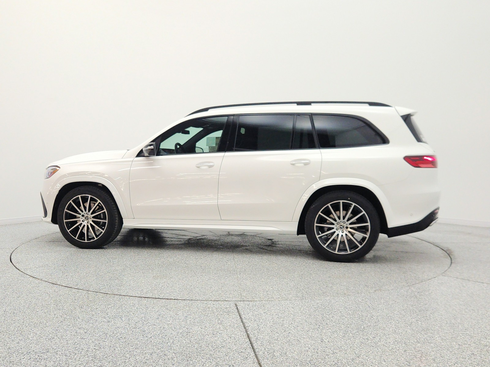 New 2026 Polar White Mercedes-Benz GLS 450 4MATIC® SUV image 8