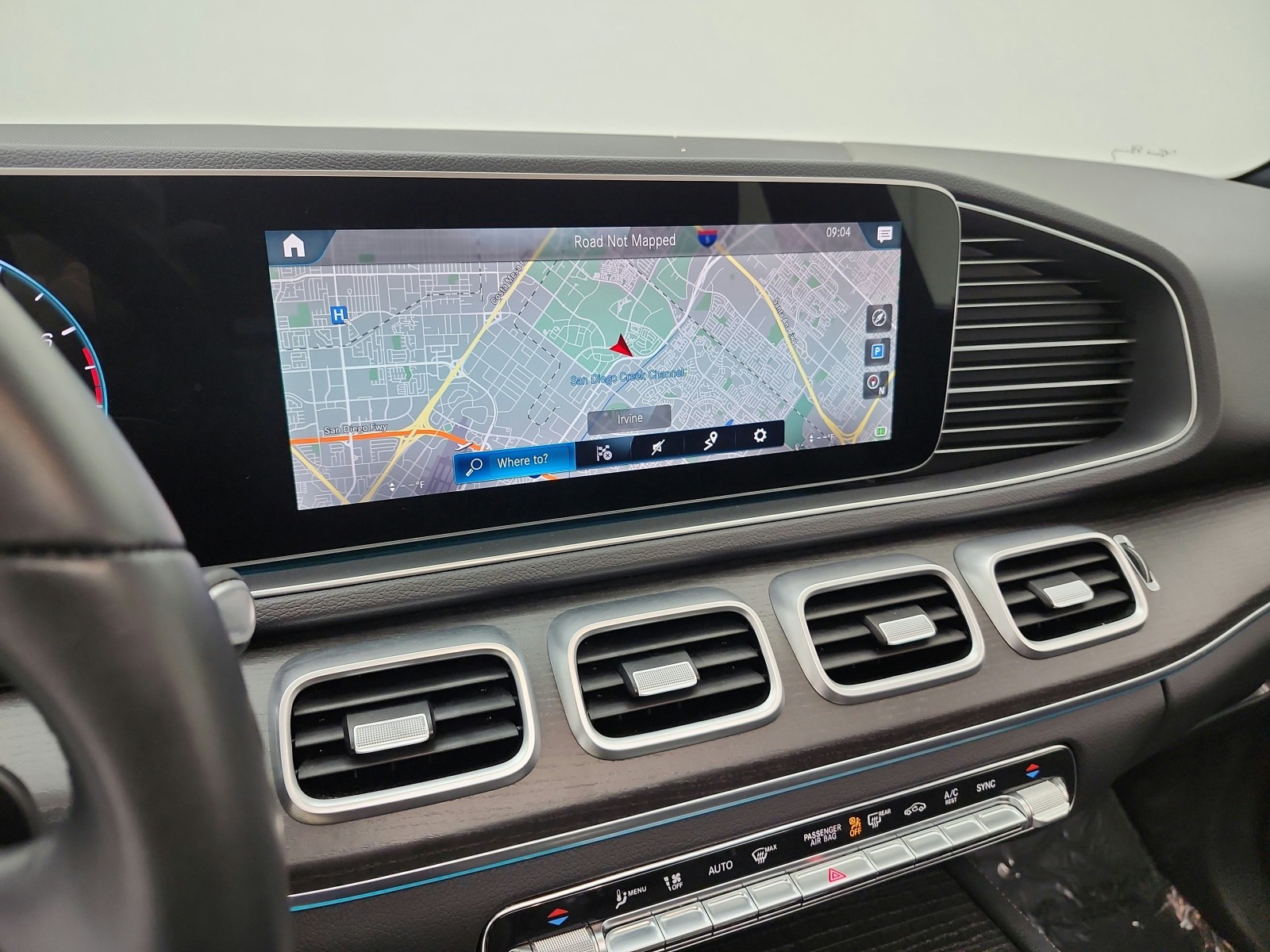 Used 2021 Polar White Mercedes-Benz GLE 580 4MATIC® SUV image 27