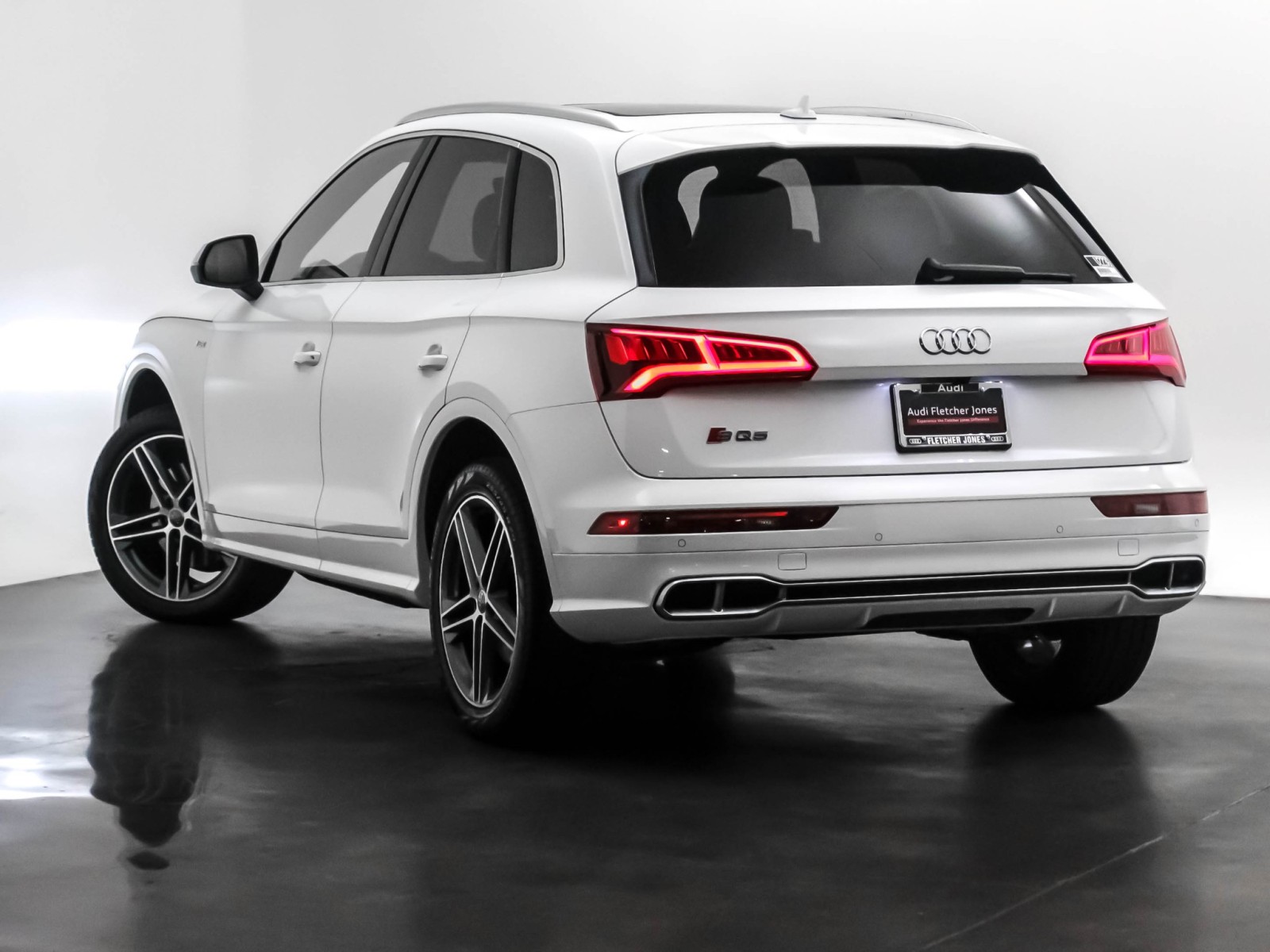 Pre-Owned 2018 Audi SQ5 Prestige Sport Utility in 375 Bristol Street ...