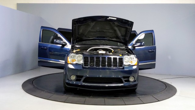 2009 Jeep Grand Cherokee SRT-8 9