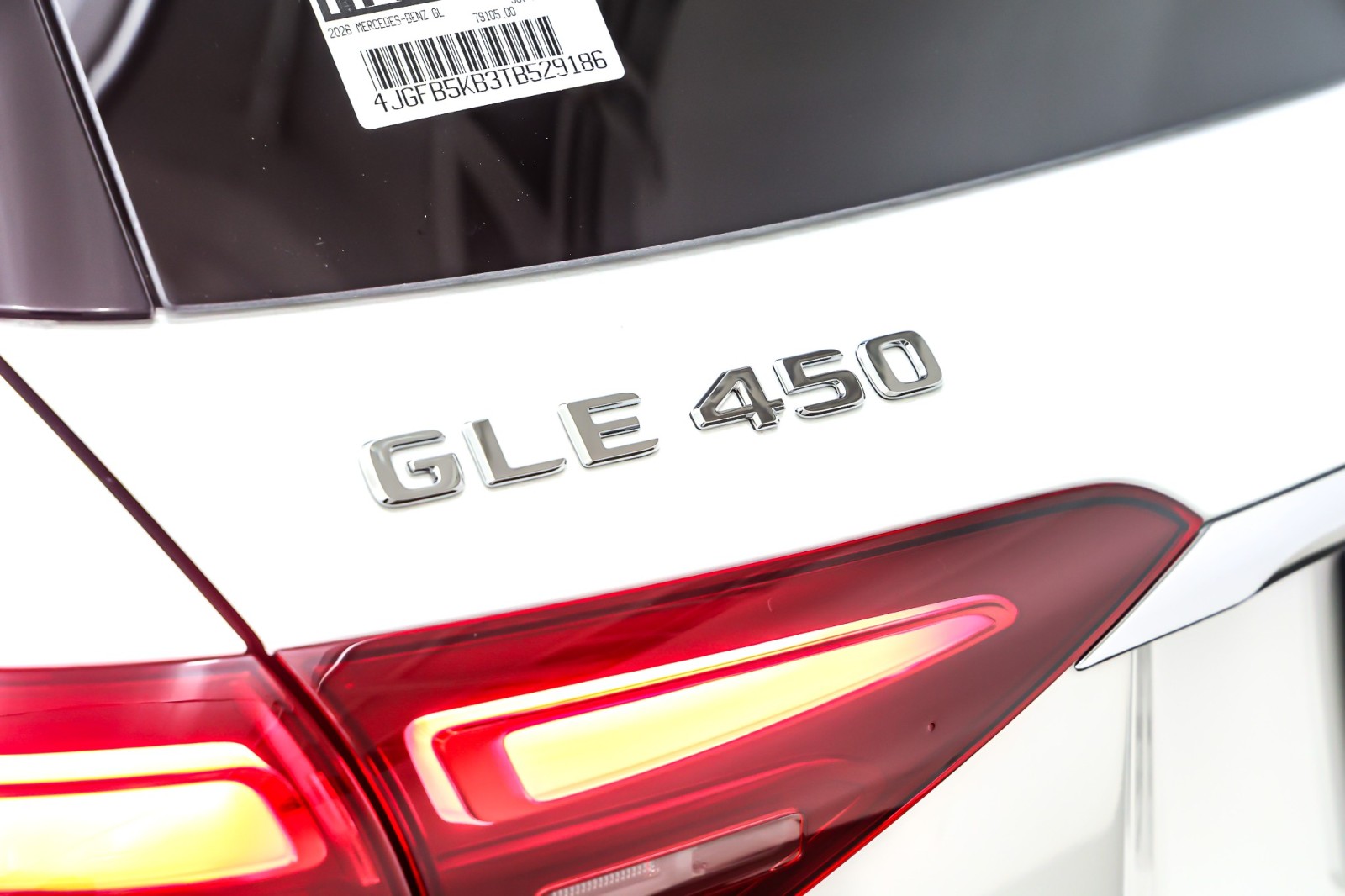 New 2026 Polar White Mercedes-Benz GLE 450 image 9