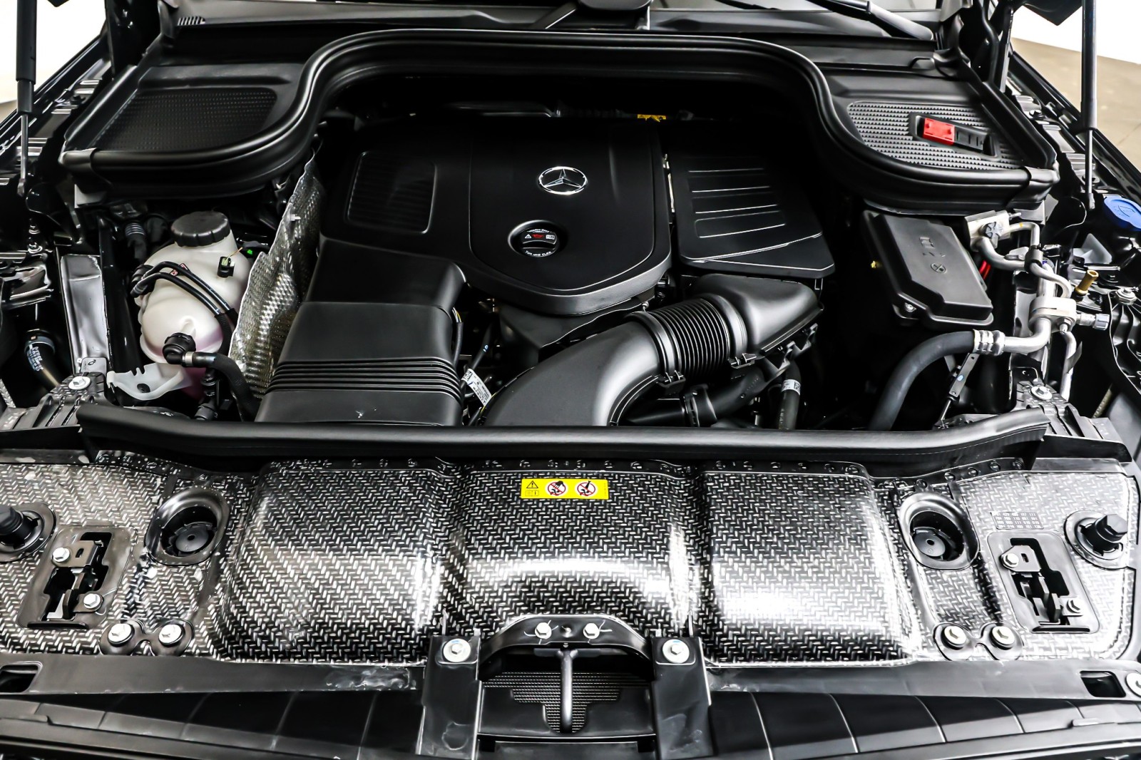 New 2026 Obsidian Black Metallic Mercedes-Benz GLE 350 image 11