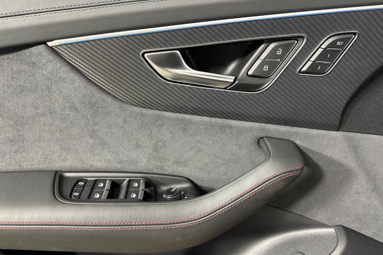 New 2026 Daytona Gray Pearl Effect Audi performance quattro image 10