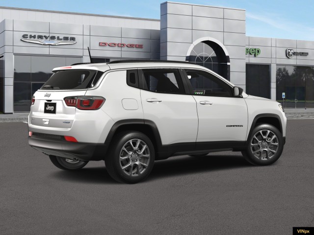 2024 Jeep Compass Latitude Lux 8