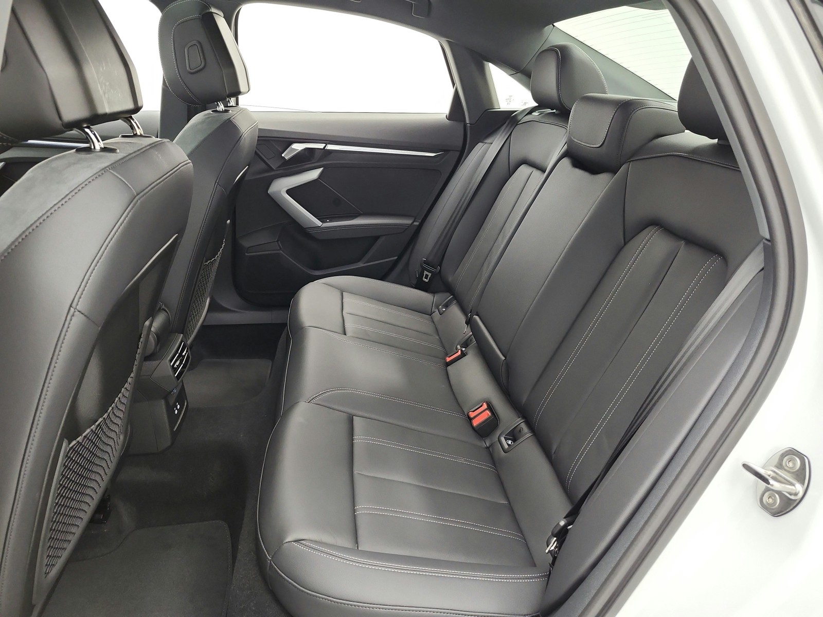 New 2026 Arkona White Audi Premium Plus quattro image 11