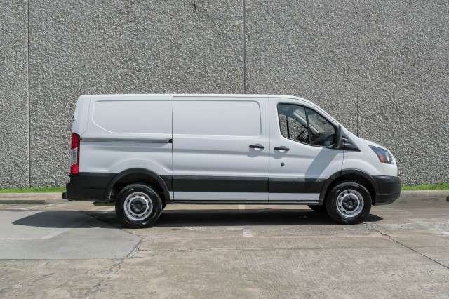 2019 Ford Transit Van  11