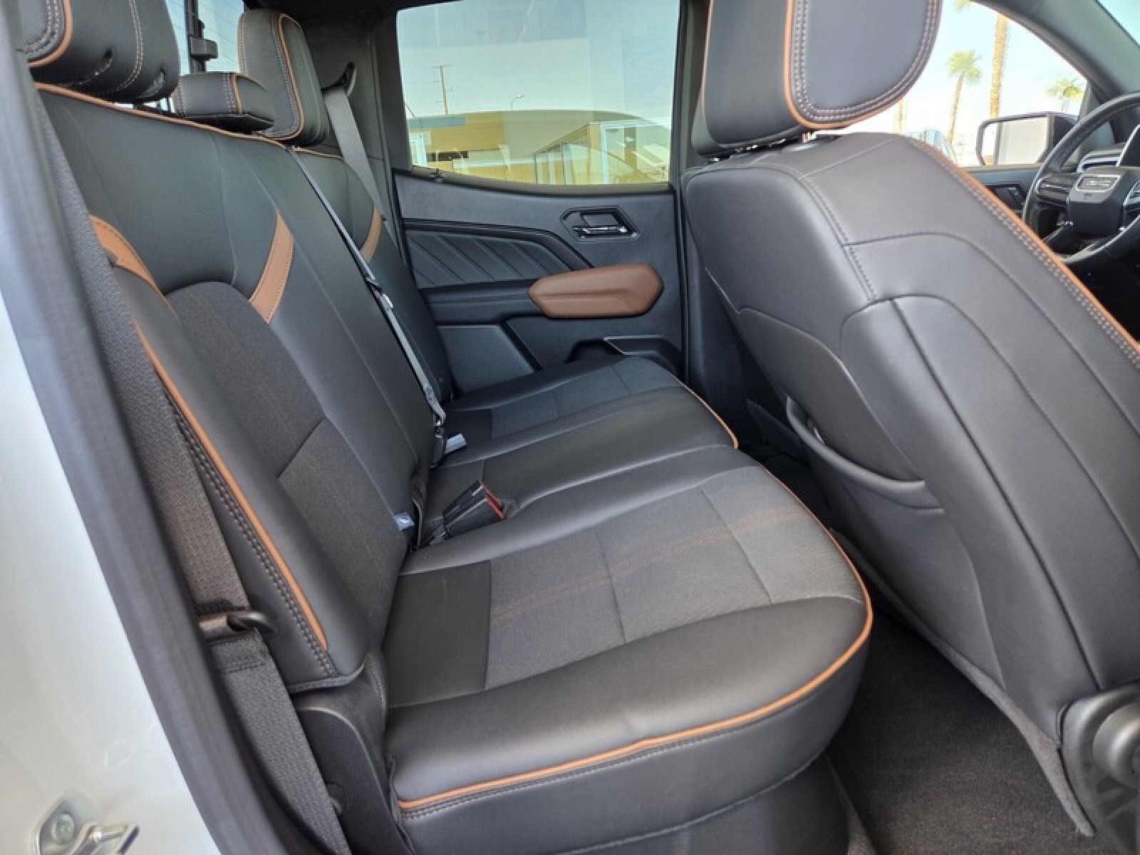 Used 2024 WHITE GMC 4WD Crew Cab AT4 image 18