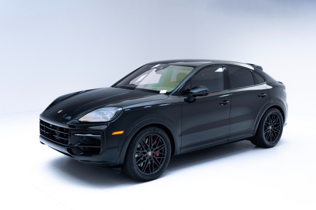 2025  Cayenne GTS Coupe in , 