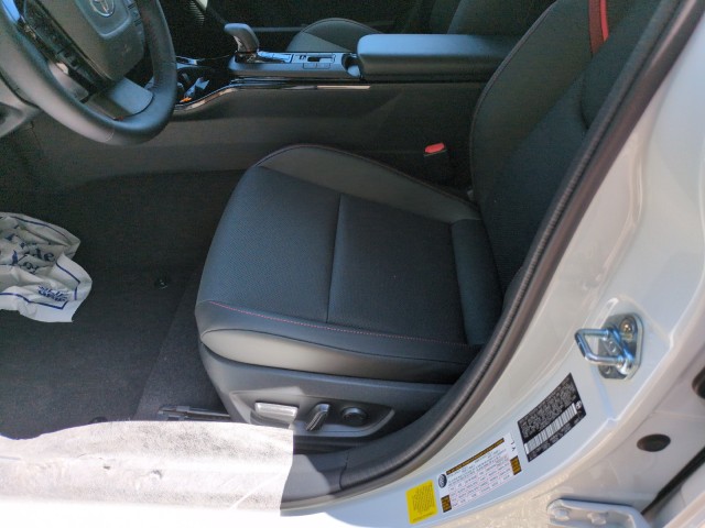 ToyotaPrius Plug-In Hybrid17