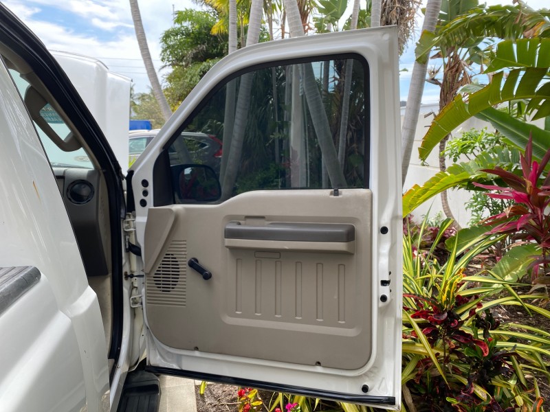 2008 Ford Super Duty F-350 POWER STROKE TURBO DIESEL XL in , 