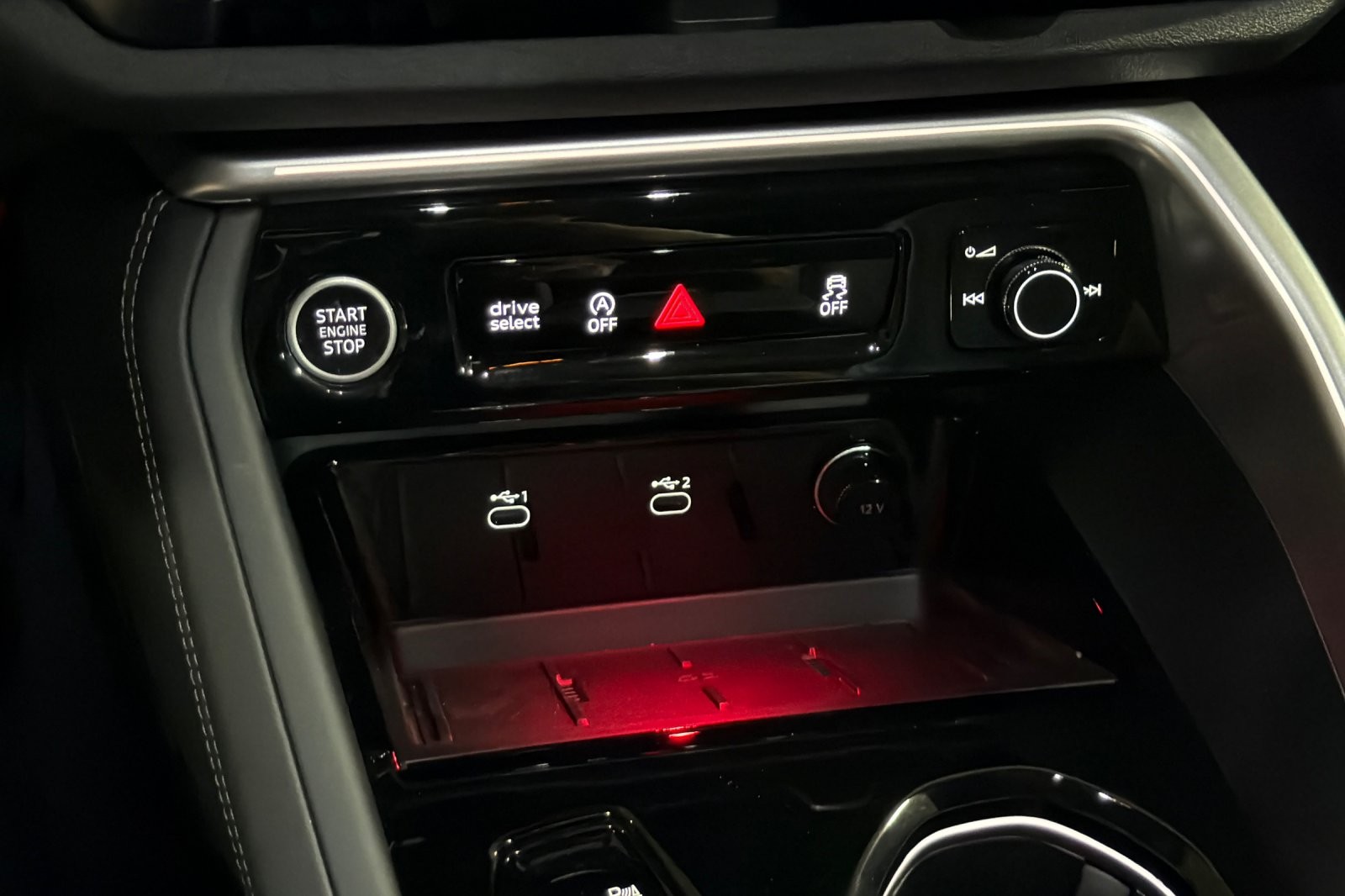 New 2026 District Green Metallic Audi Premium 2.0 TFSI quattro image 20