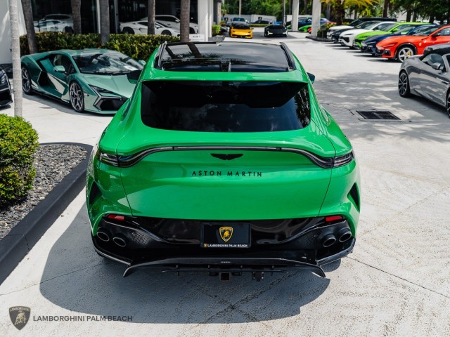 Aston Martin DBX
