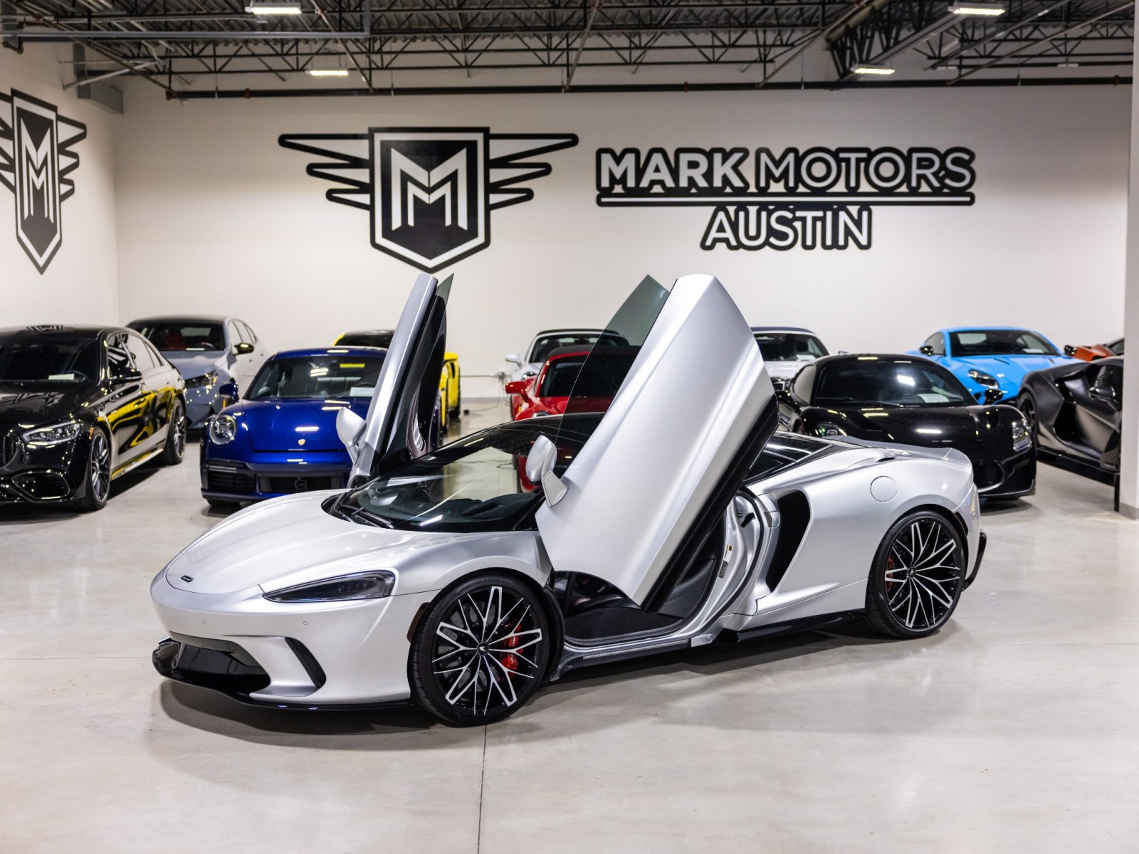 2022 McLaren GT -'s photo