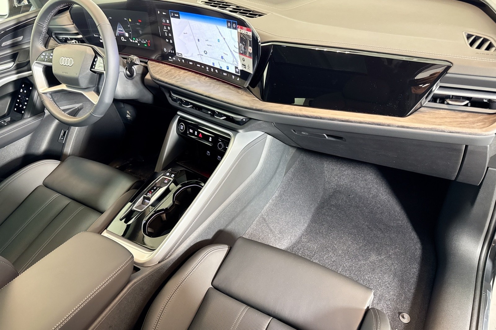 New 2025 Tambora Gray Metallic Audi Premium Plus 2.0 TFSI quattro image 26