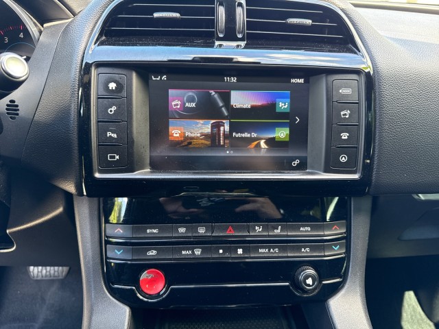 JaguarF-PACE25