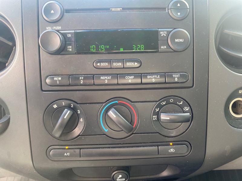 2006 Ford F-150 STX 4 DOOR LOW MILES 92,223 in ,