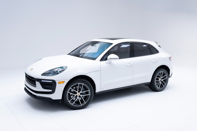 2022  Macan  in , 