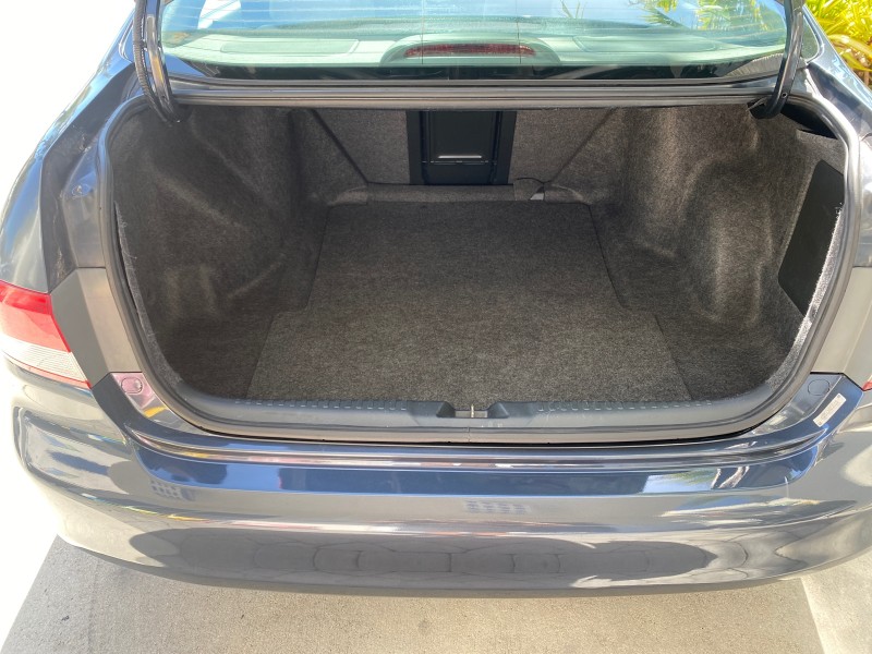 2004 Honda Accord Sdn LX LOW MILES 68,079 in , 