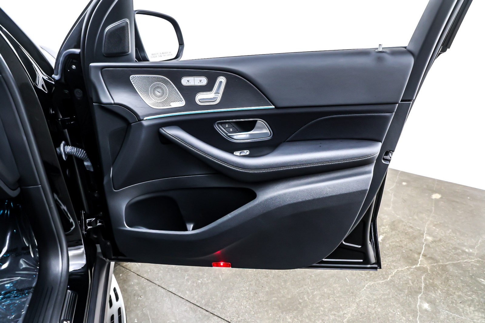 Certified Used 2023 Black Mercedes-Benz GLE 350 SUV image 26