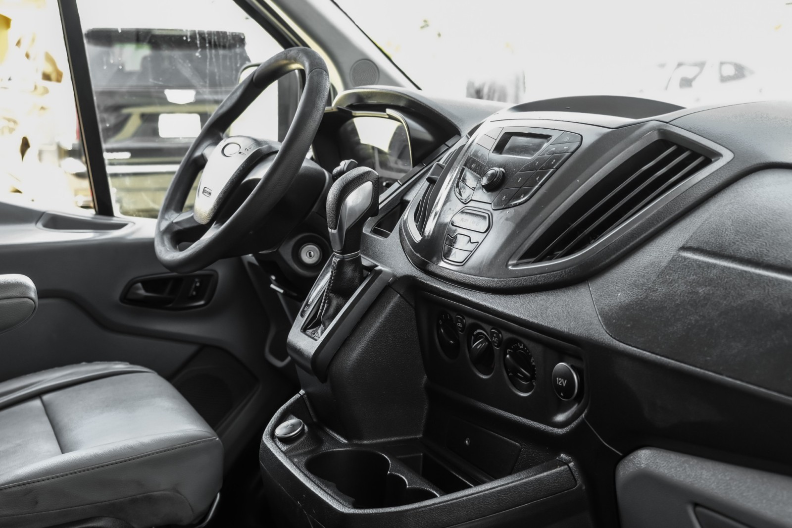 2018 Ford Transit 150 CARGO VAN MEDIUM ROOF AUTOMATIC VINYL SEATS RE 19