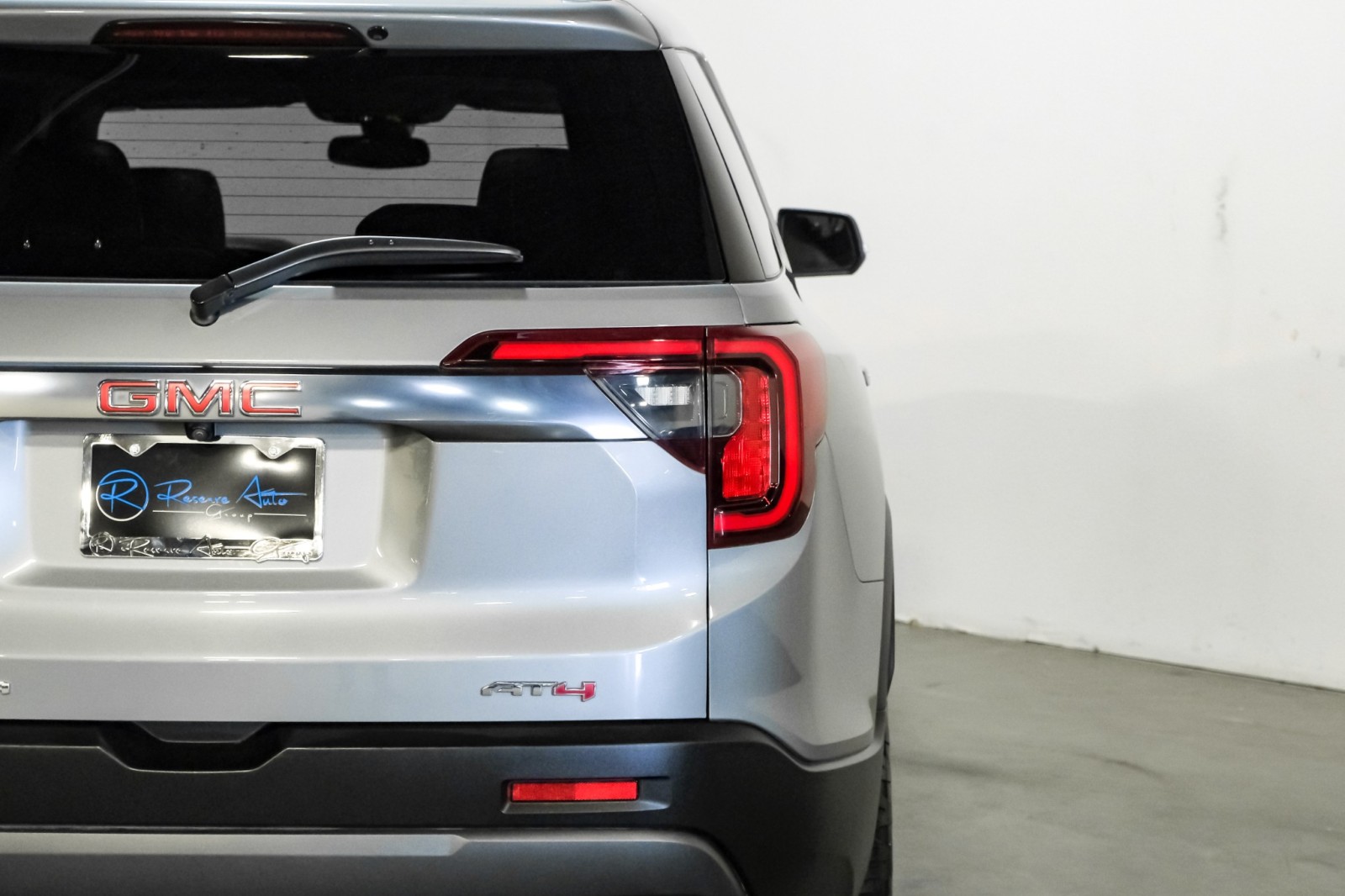 2023 GMC Acadia AWD AT4 PremLthr SkyscapeRoof TechPkg PreferredPkg TowPkg 57