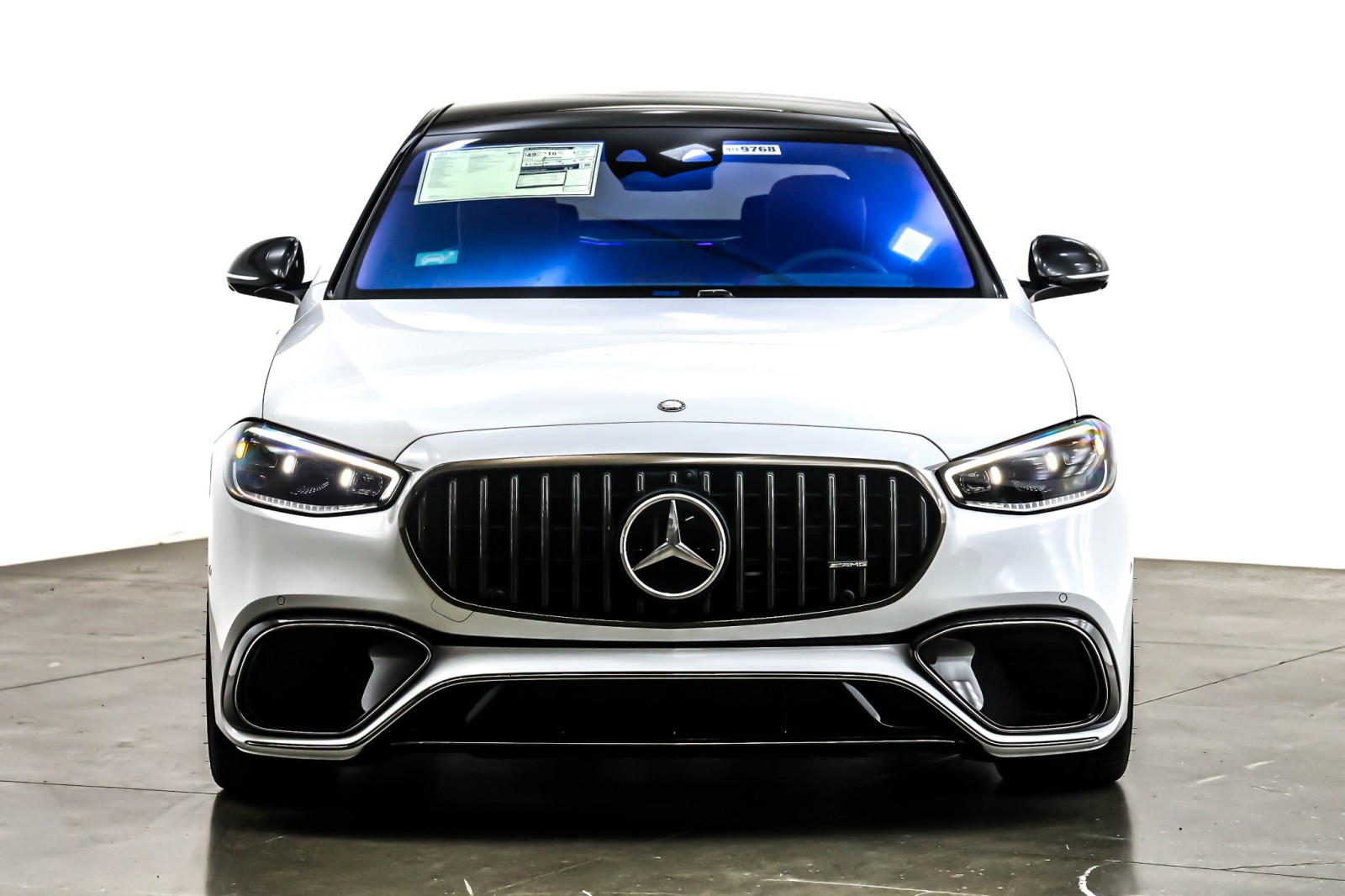 New 2026 MANUFAKTUR Moonlight White Metallic Mercedes-Benz AMG® S 63 E image 2
