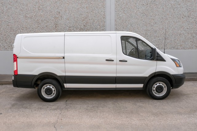 2019 Ford Transit Van  8