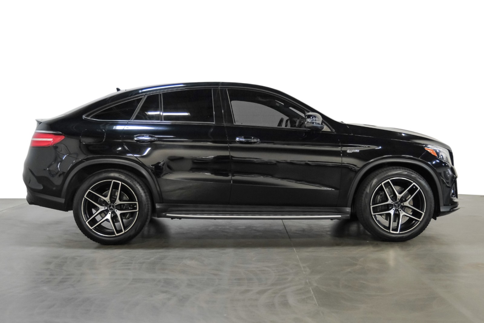 2019 Mercedes-Benz GLE 43 AMG 4MATIC Premium3pkg Nightpkg HtdACSeats 21Alloys TowHitch 6