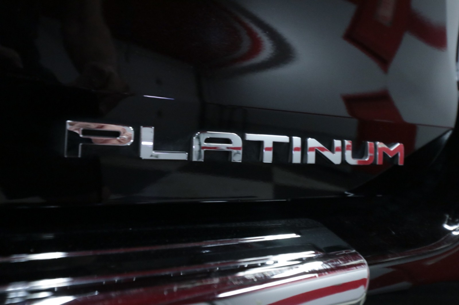 Used Car 2022 Toyota Highlander  Hybrid Platinum For Sale Under $40,000 In Austin, Texas