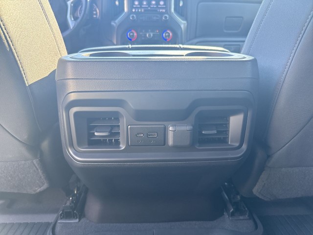 ChevroletSilverado 1500 LTD22