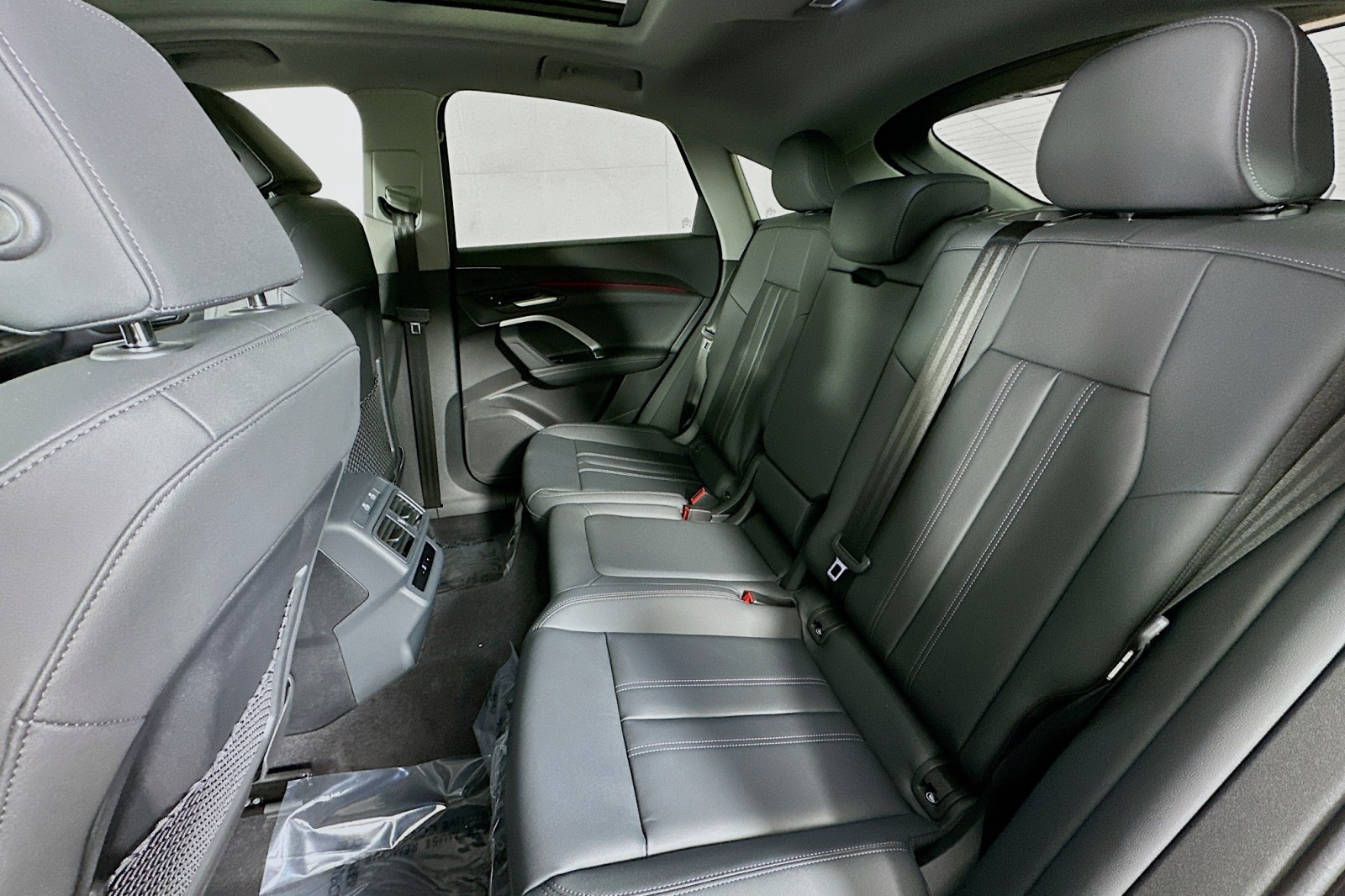 New 2026 Glacier White Metallic Audi Premium image 9