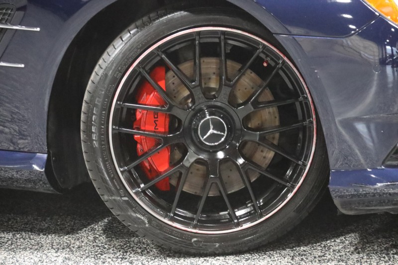 2013 Mercedes-Benz SL 550 AMG Sport 2dr Roadster in , 