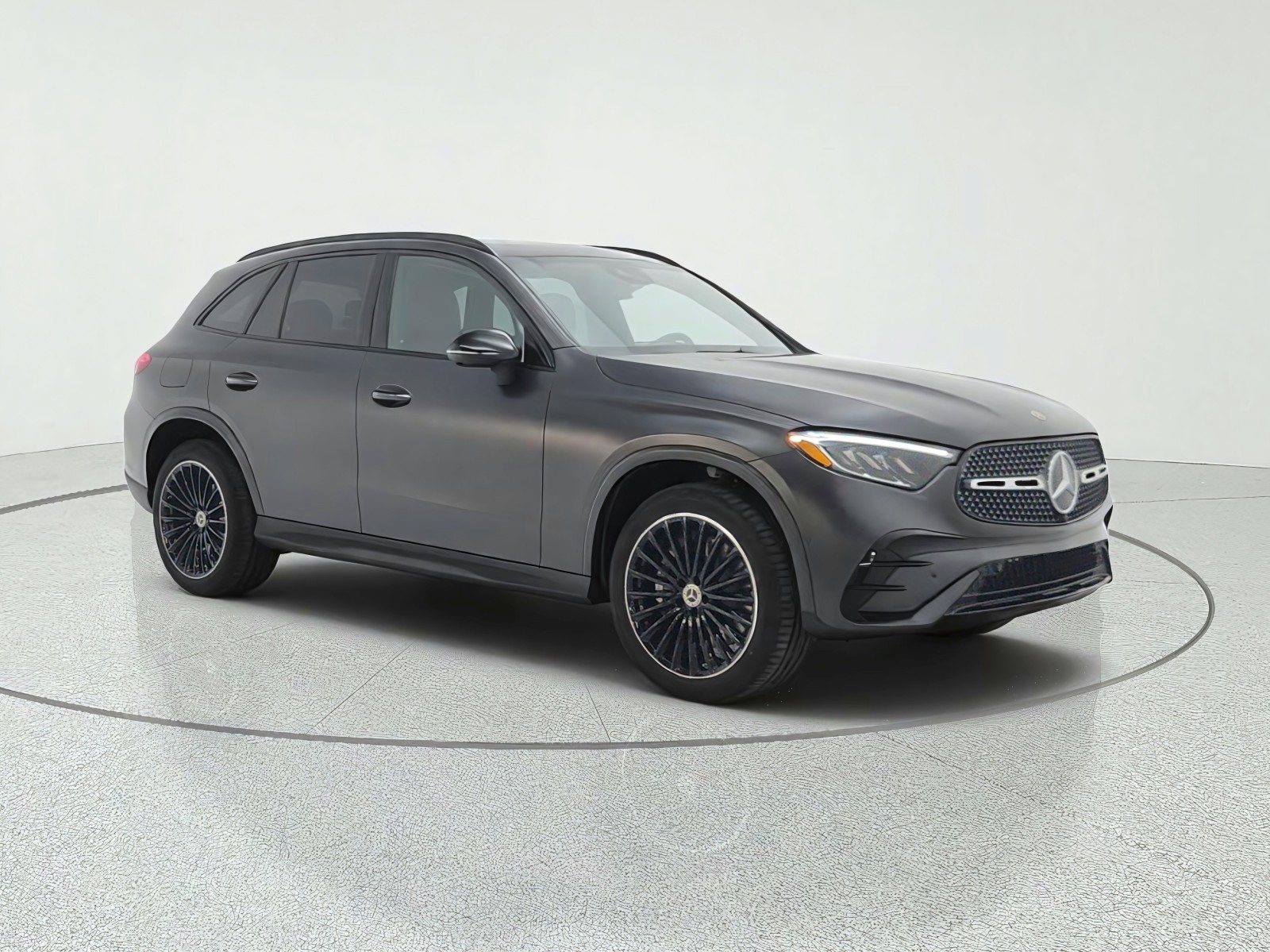 New 2027 MANUFAKTUR Graphite Grey Magno Mercedes-Benz GLC 300 SUV image 3
