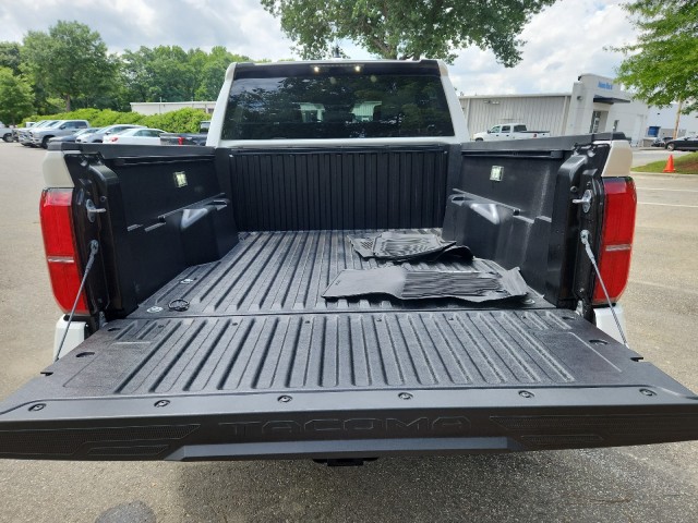 ToyotaTacoma 4WD47