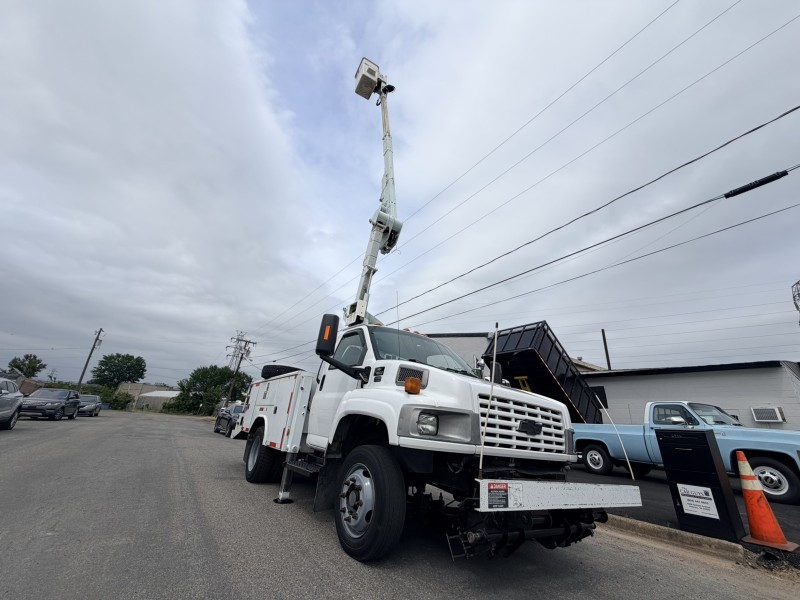 2008 Chevrolet C4500 39' DURALIFT Bucket Truck in ,