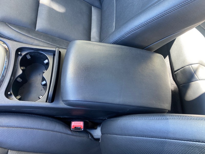 2012 Hyundai Genesis 3.8L SUNROOF PREM PKG in , 