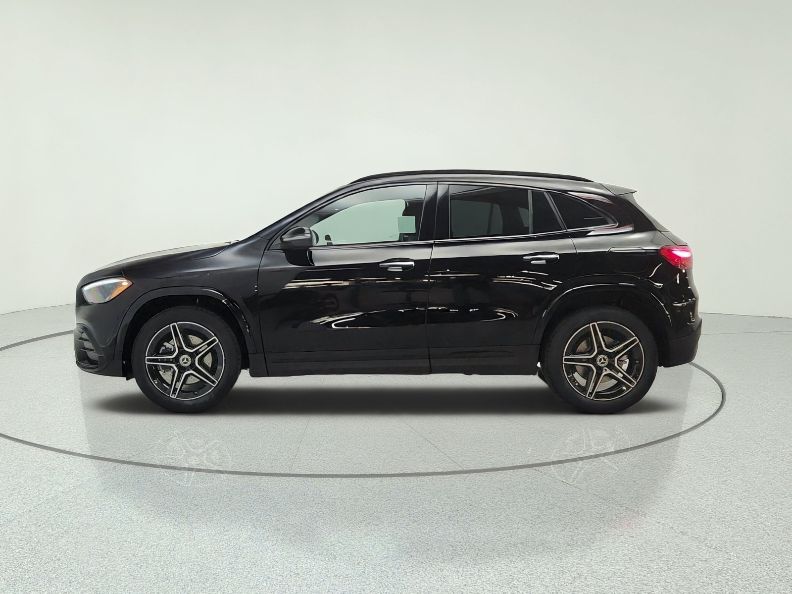 New 2026 Night Black Mercedes-Benz GLA 250 SUV image 8