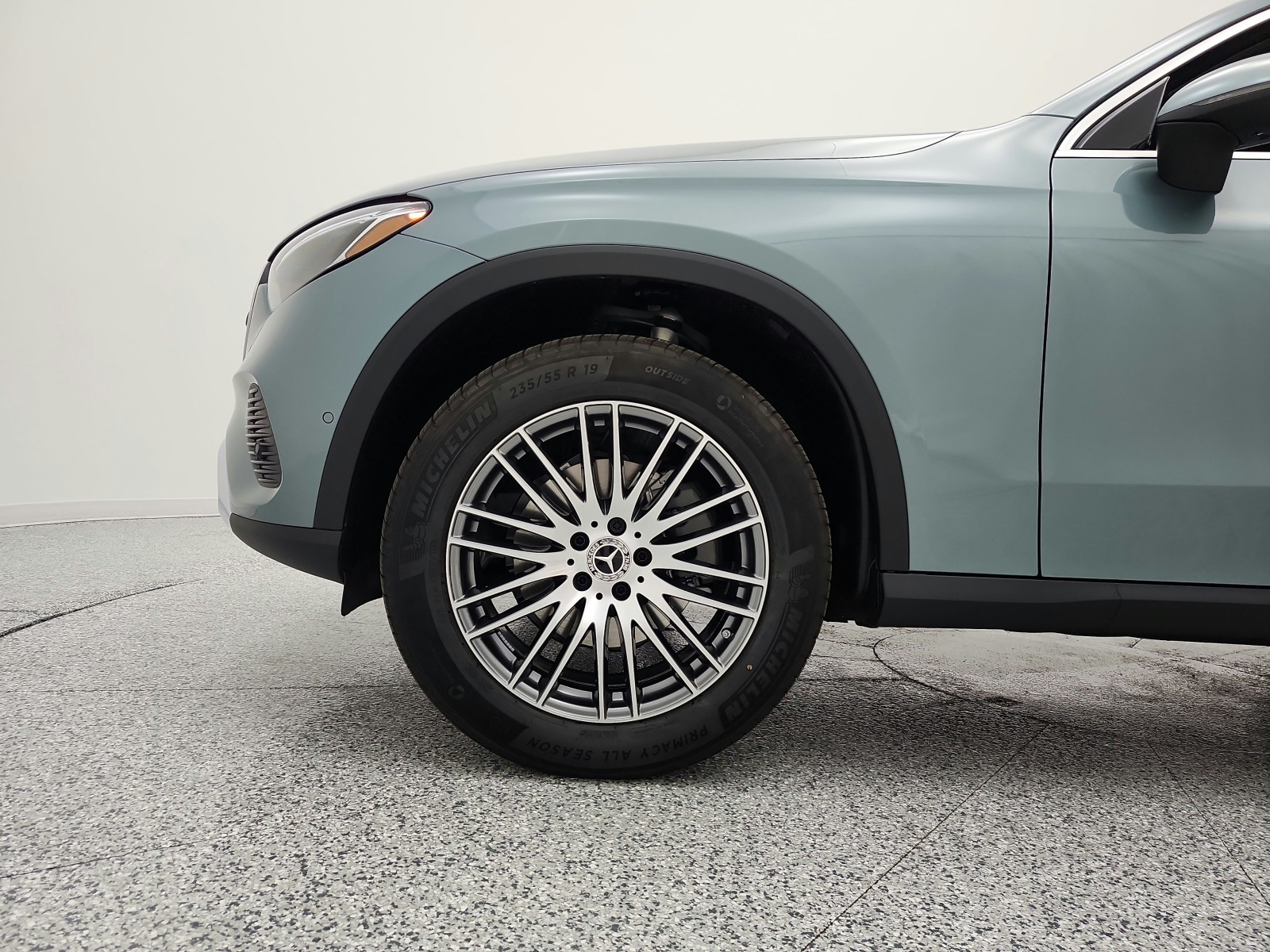 New 2026 Verde Silver Metallic Mercedes-Benz GLC 300 4MATIC® SUV image 13