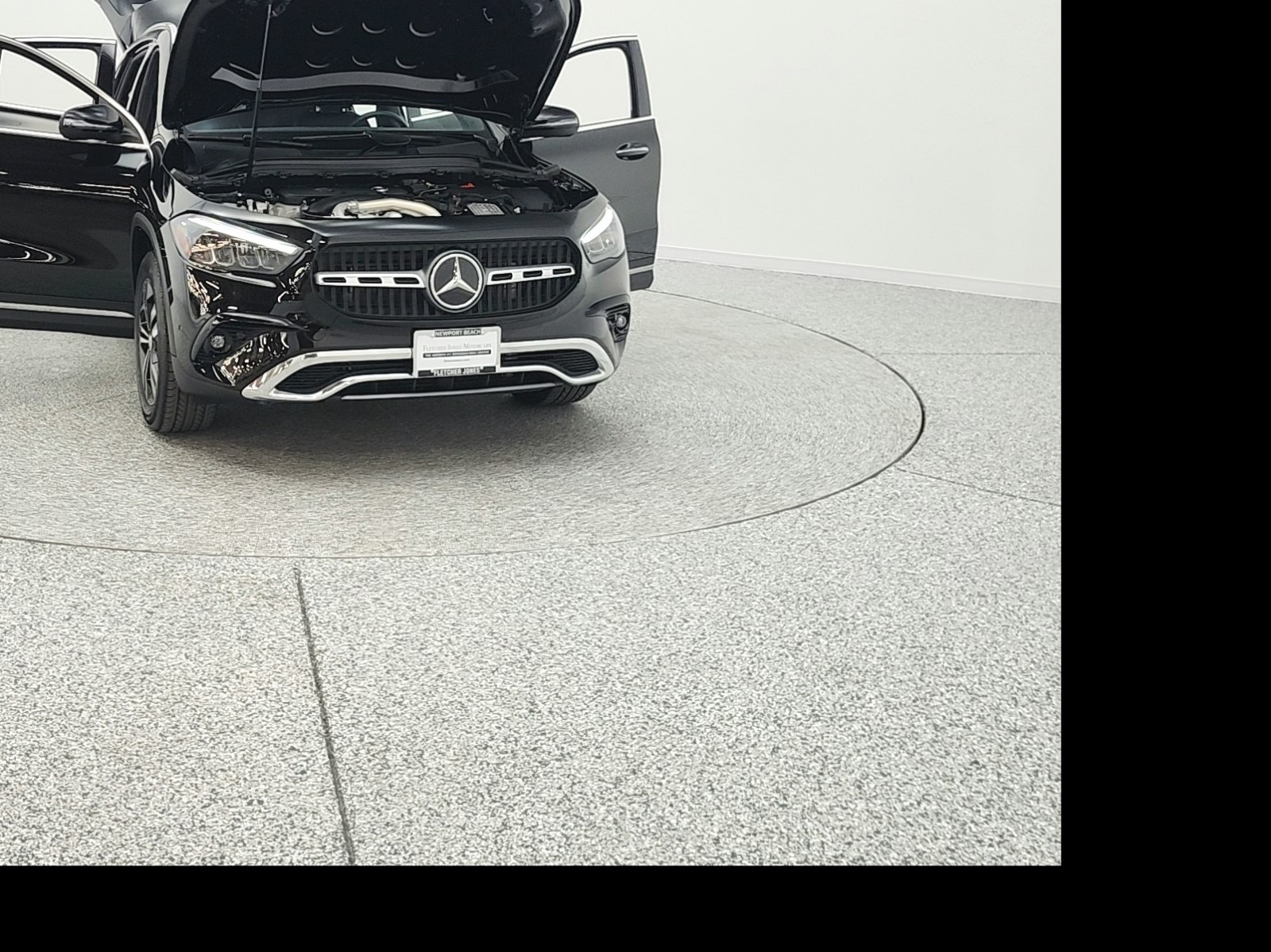 Certified Used 2025 Night Black Mercedes-Benz GLA 250 SUV image 2